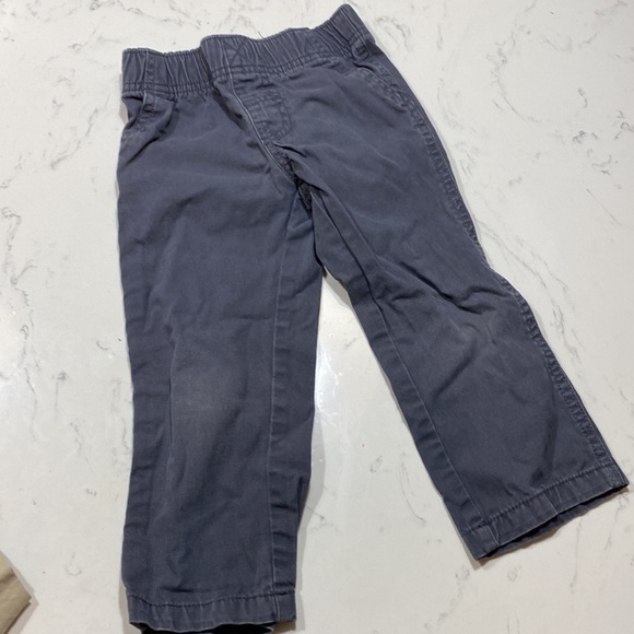 Bundle of 5 pants size 2t - Picture 5 of 16